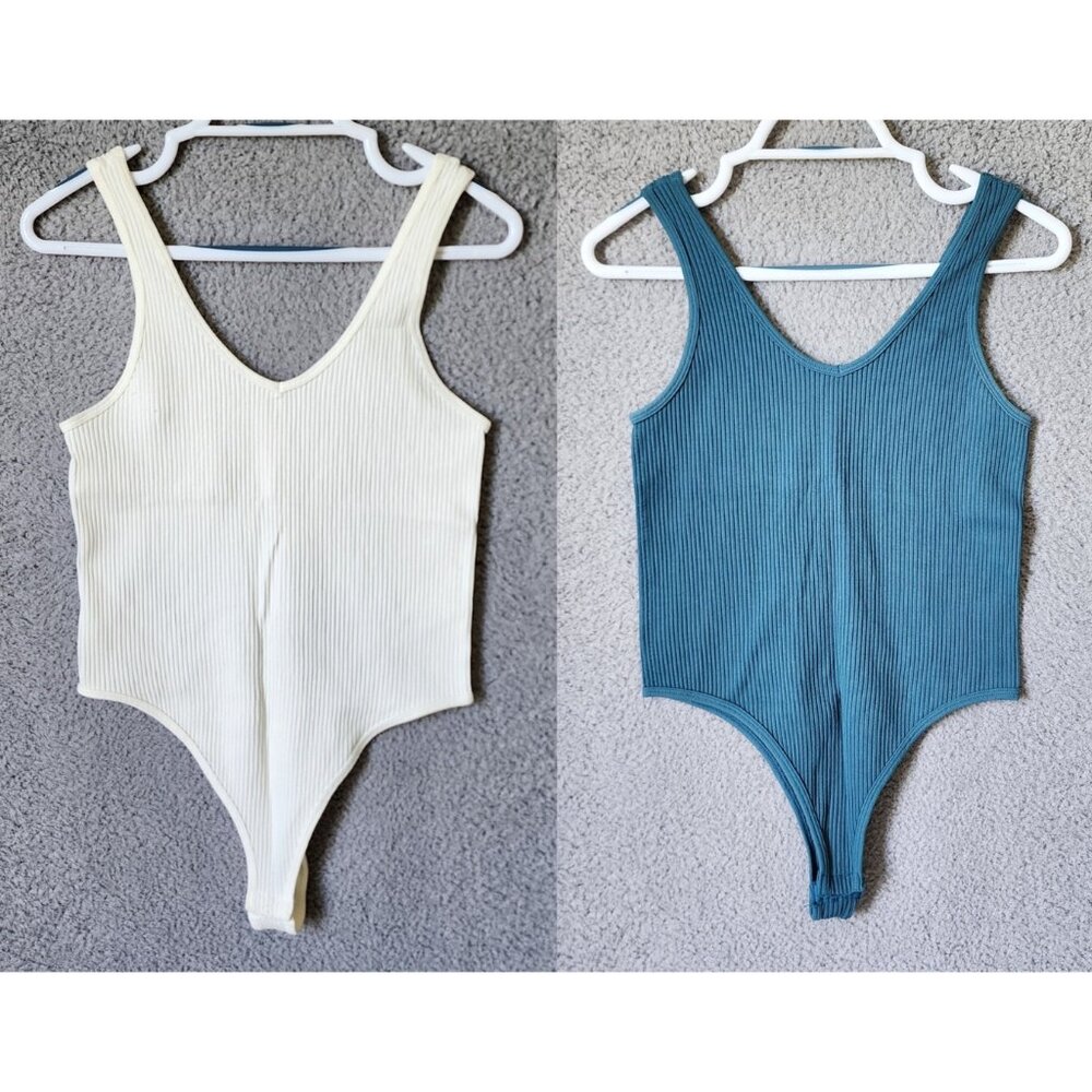 Set of 2 Gypsy + Jade Ribbed Bodysuit Tank Top Thong Back Shirt Blue/White S/M